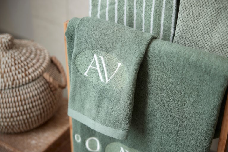 Discover the New Hold-Down Shape Feature in mySewnet Embroidery Software 1.7